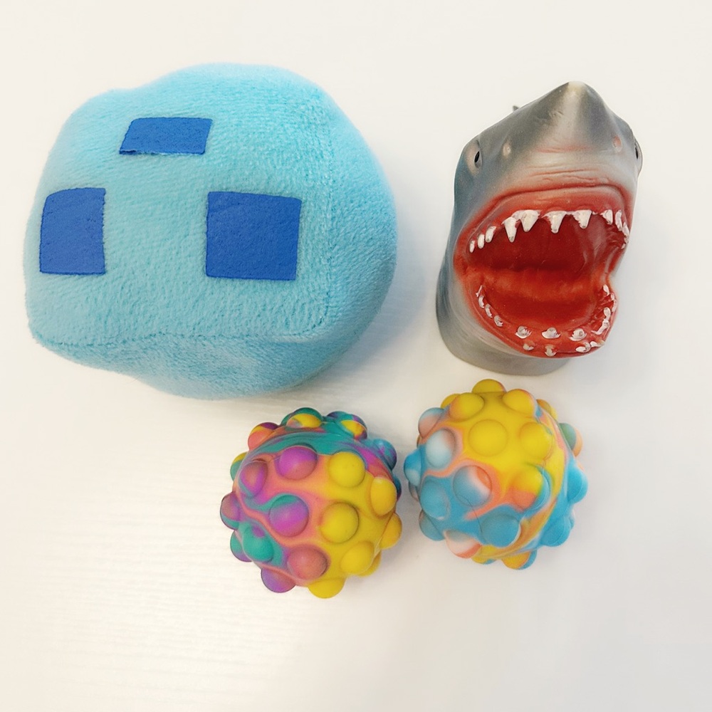 4 Kids Playing Toys